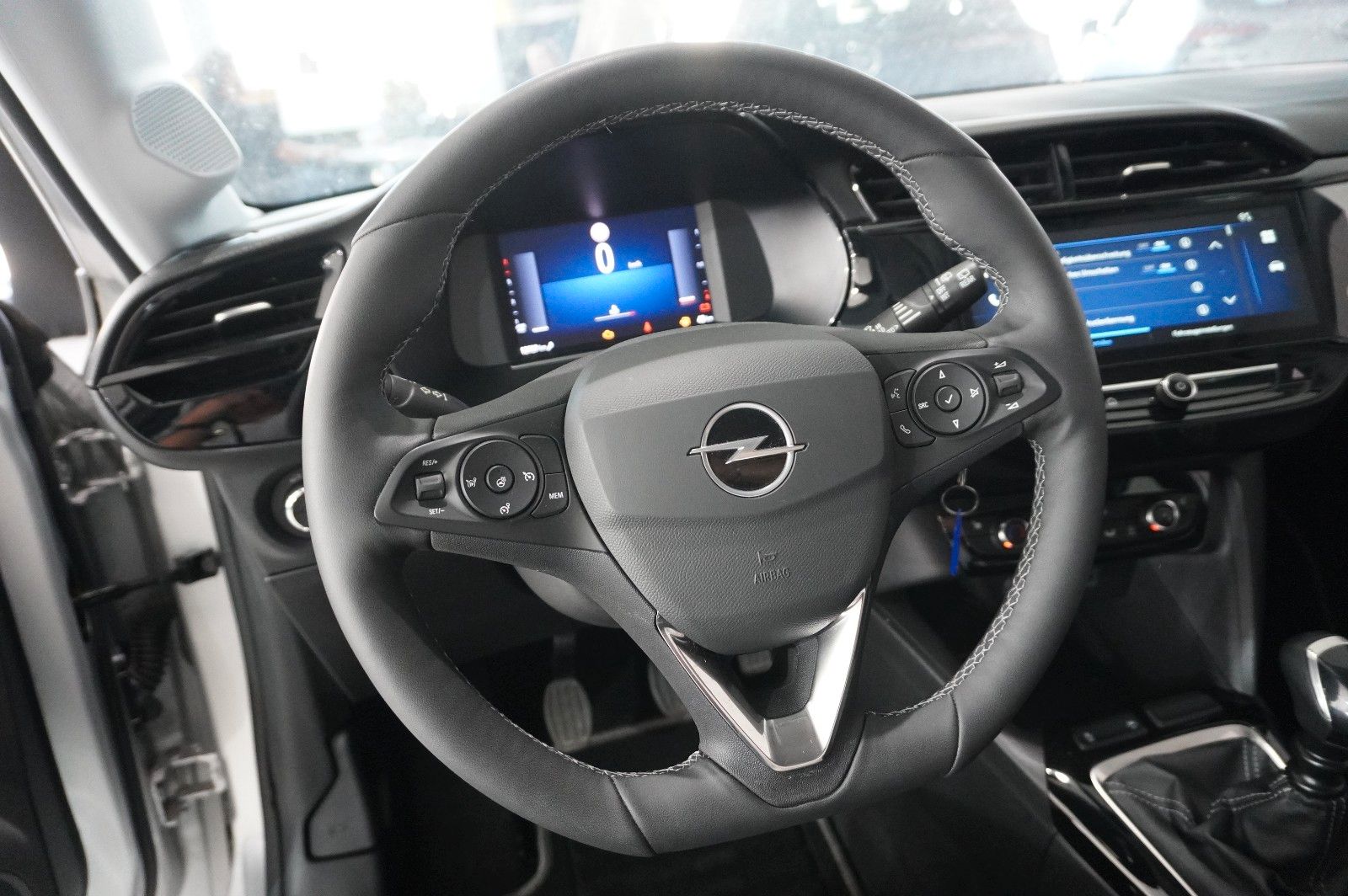 Fahrzeugabbildung Opel Corsa F 1.2 FACELIFT NAVI/LED/KAMERA/VIRTU./DAB+