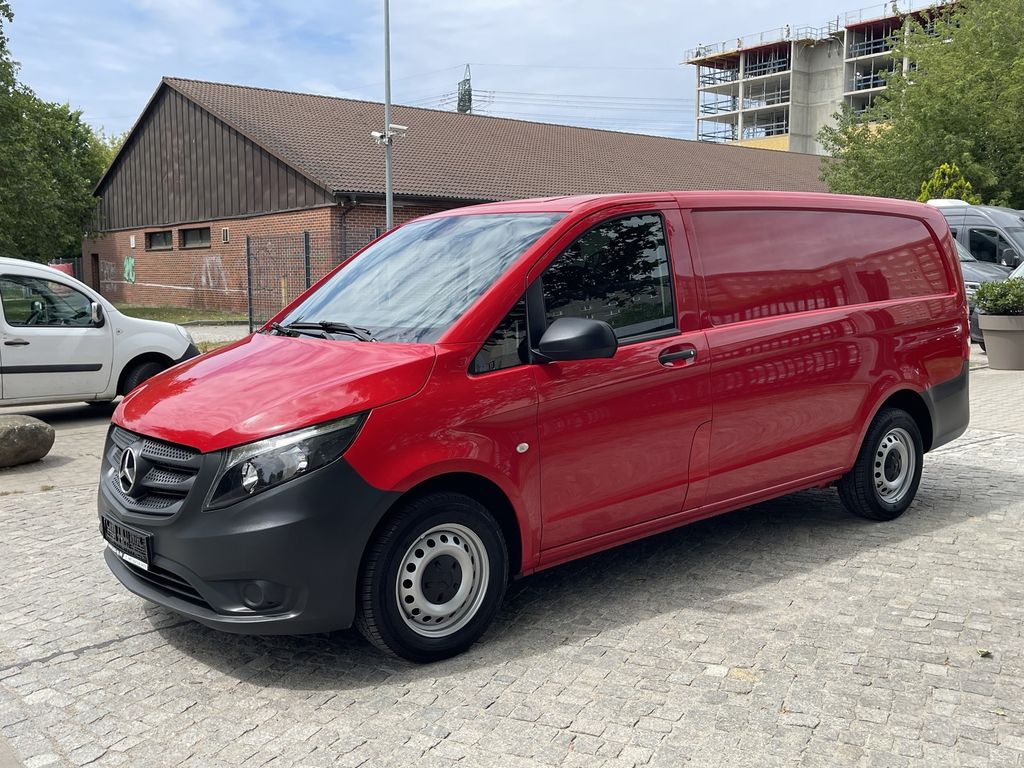 Image of Mercedes-Benz Vito