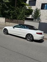 Mercedes-Benz C-Klasse Cabrio - Mercedes-Benz 200 mit Benzin-Antrieb: Cabrio, Automatik