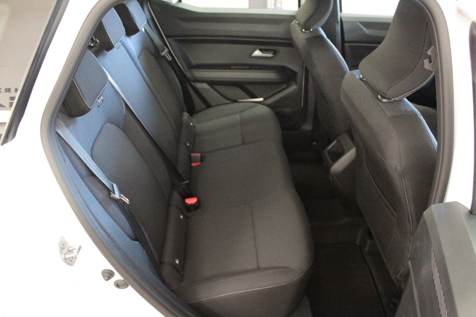 Fahrzeugabbildung Dacia Duster mild hybrid 130 4x4 Expression *Winterp.*
