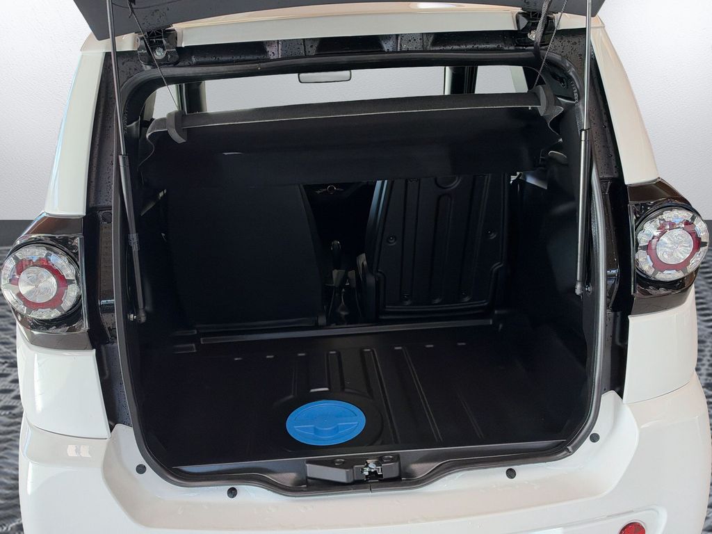 Ligier Myli R.EBEL V3 Max-Kamera- Appel Car-Play – Bild 10 von 16