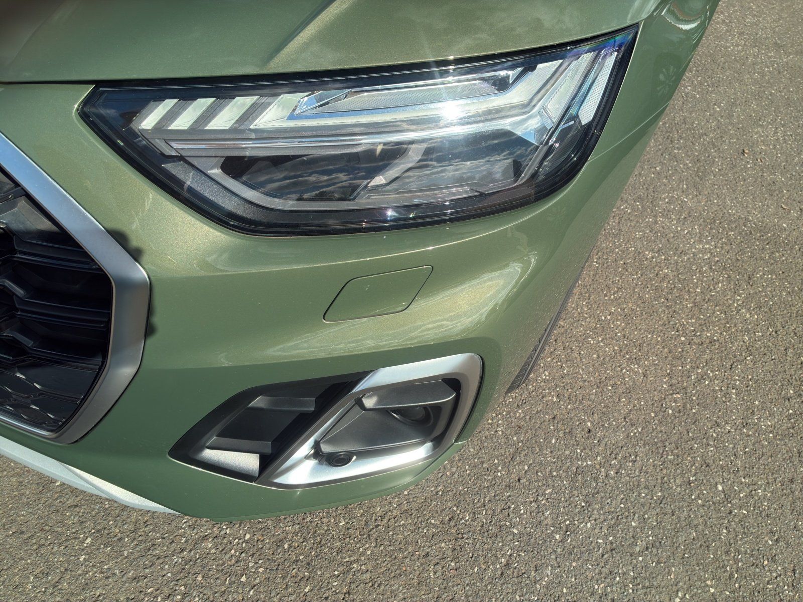 Fahrzeugabbildung Audi Q5 40 2.0 TDI quattro S-Line Kamera,LED,Matrix