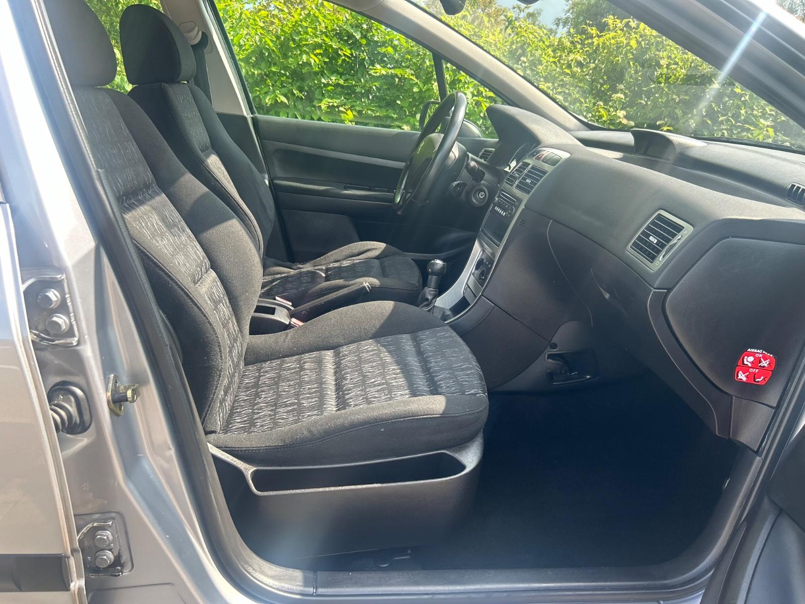 Peugeot 307 2005 — photo 14