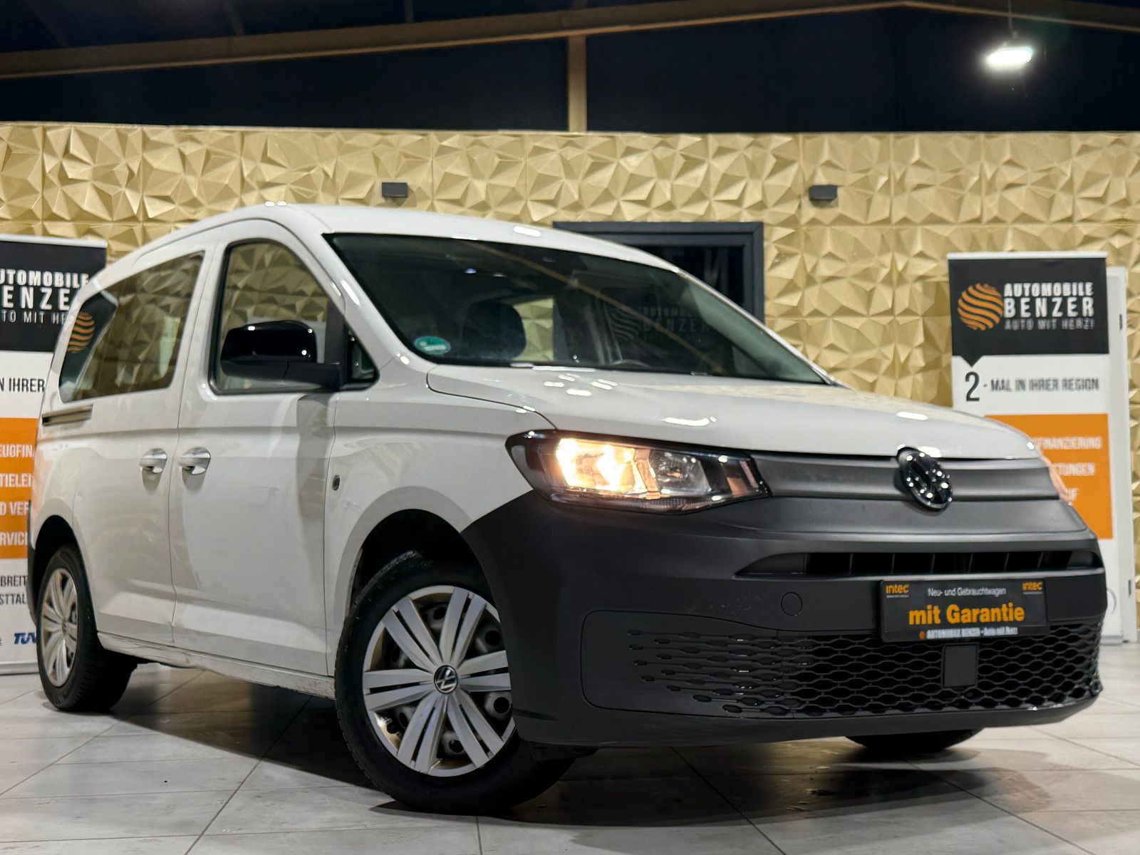 Fahrzeugabbildung Volkswagen Caddy  BLUETOOTH/AUTO-HOLD/ACC/TEMPOMAT/
