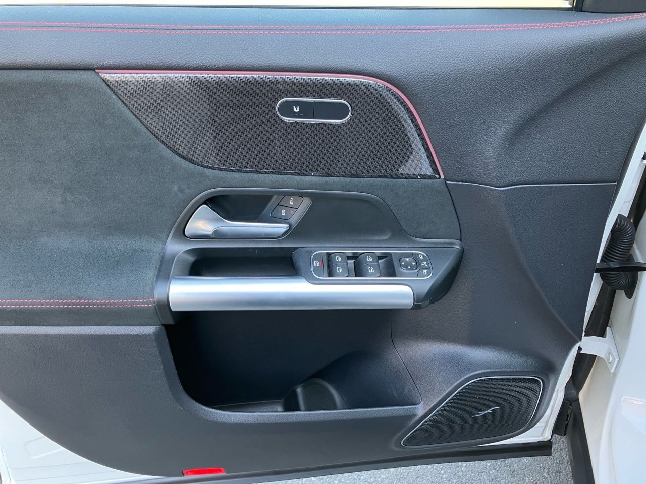 Fahrzeugabbildung Mercedes-Benz GLA 45 AMG 4M+ AHK+Pano+Night+Burmester+360°