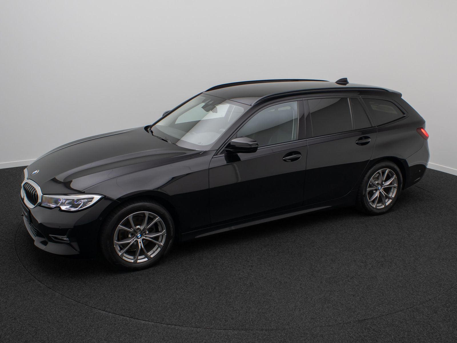 Fahrzeugabbildung BMW 320i Sport Line Laser DAB Kamera HiFi ACC Alarm