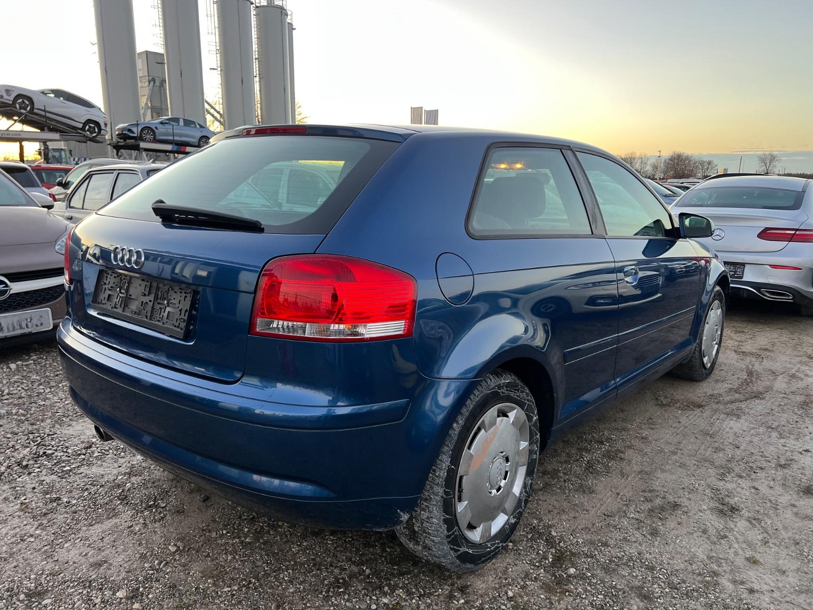 Audi A3 1.6 Attraction