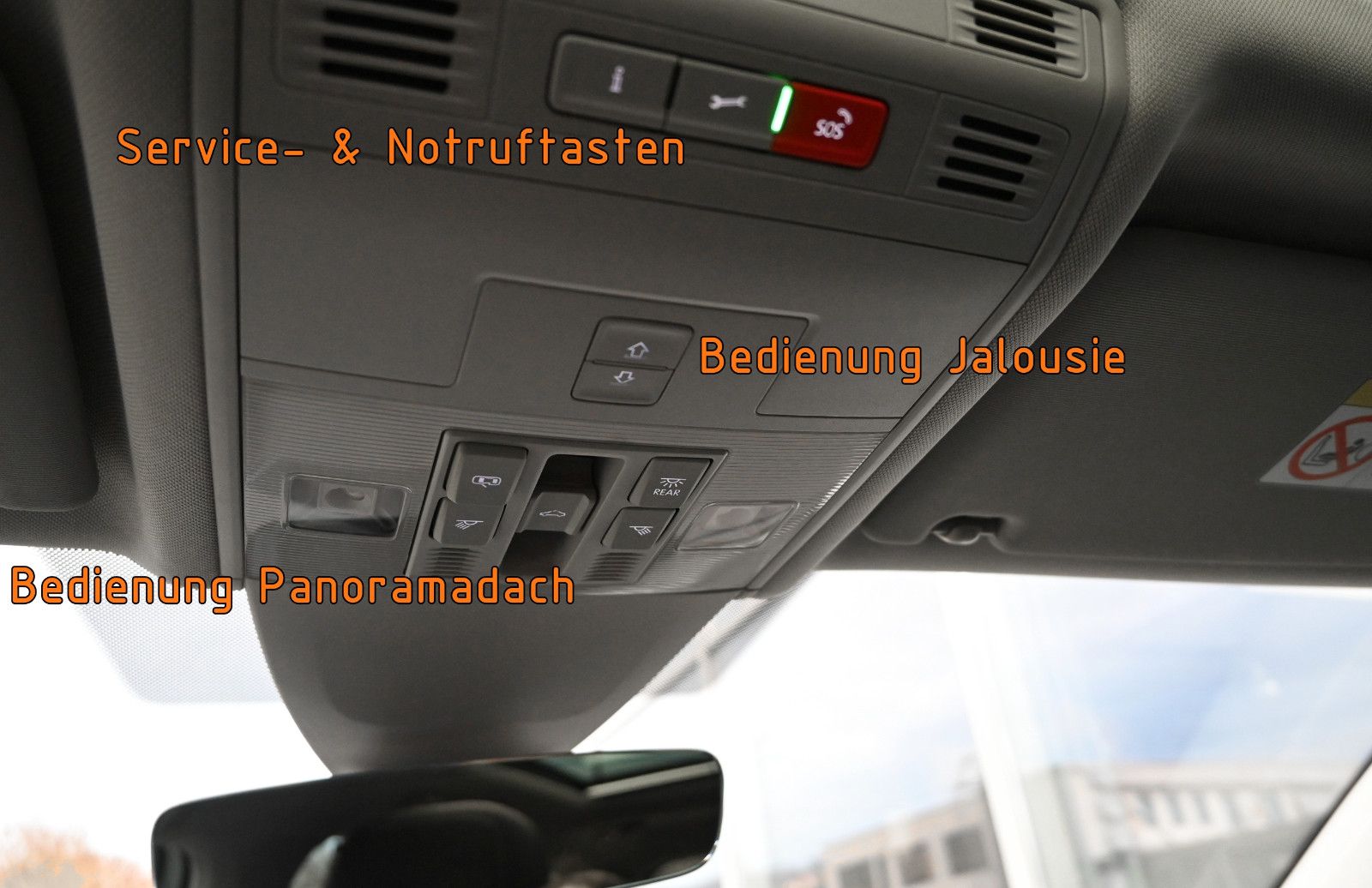 Fahrzeugabbildung Volkswagen Touran 2.0 TDI DSG °ACC°AHK°PANO°STANDHEIZ°7-SI°