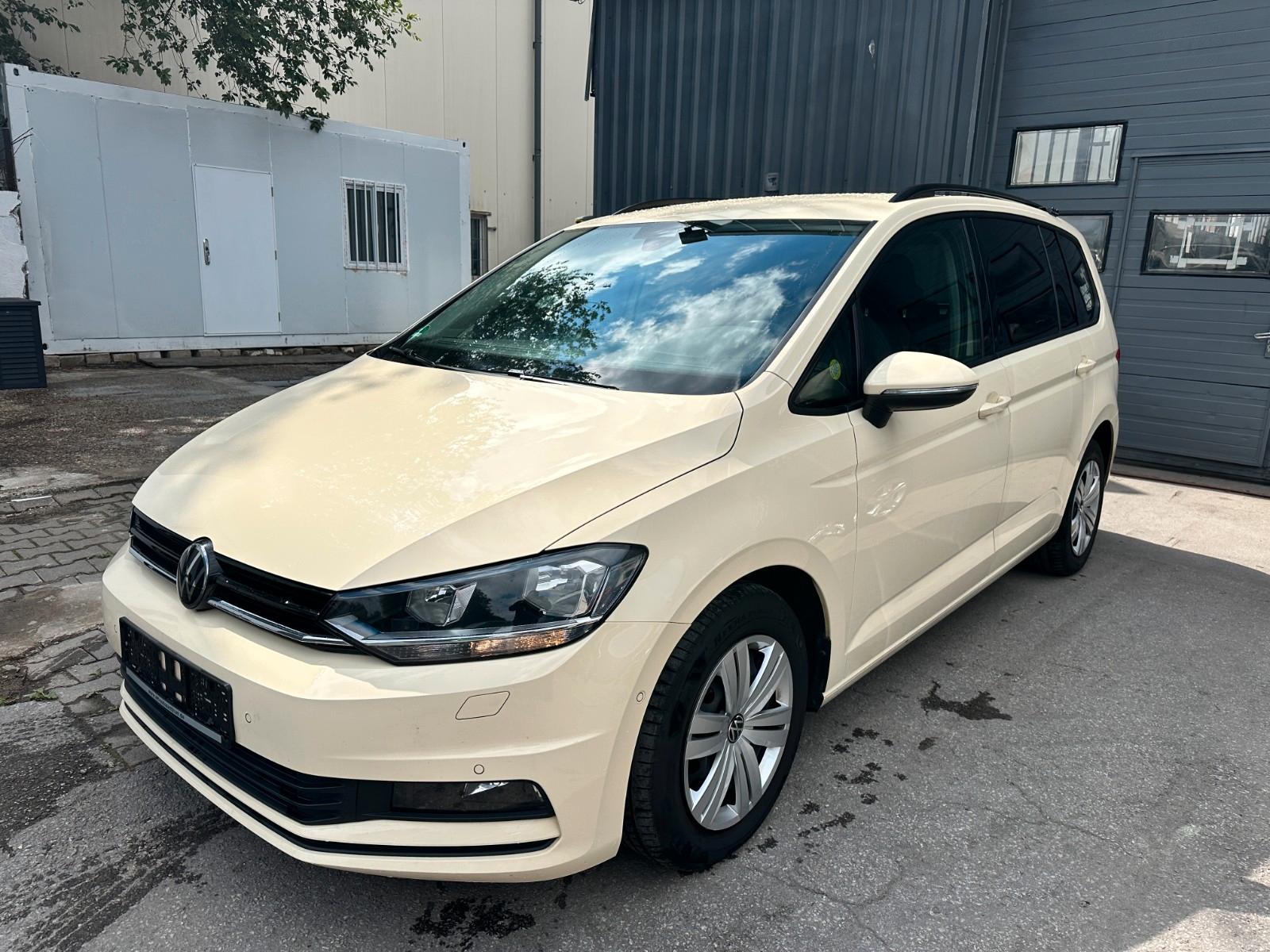 Volkswagen Touran 2.0 TDI SCR DSG Comfortline