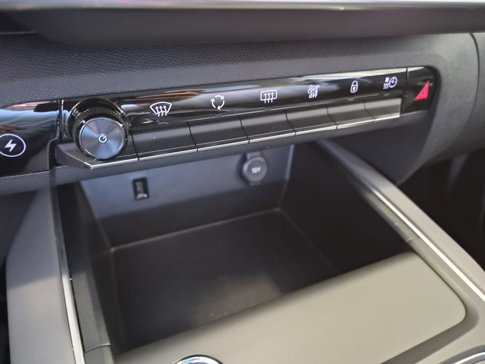 Fahrzeugabbildung Citroën C5 Aircross C-Series Hybrid / KAMERA /SCHECKHEFT