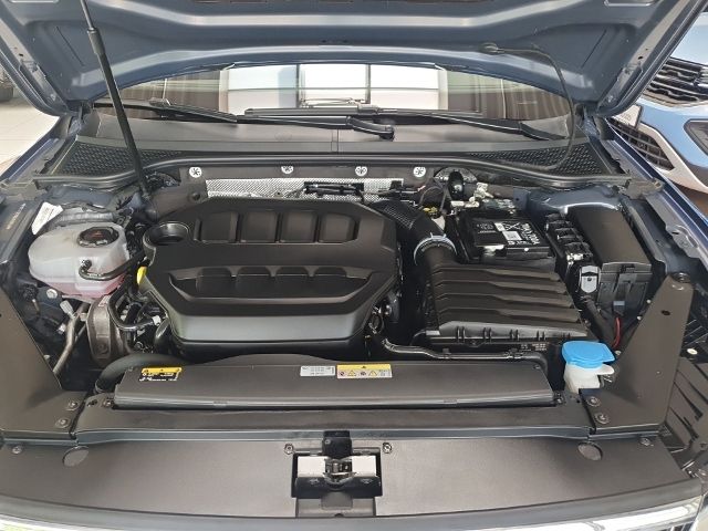 Fahrzeugabbildung Volkswagen Passat Variant 2.0 TSI DSG R-Line ACC IQ.LIGHT N