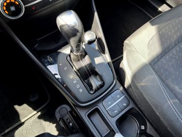 Ford Fiesta EcoBoost 1.0 KAMERA CARPLAY KLIMA