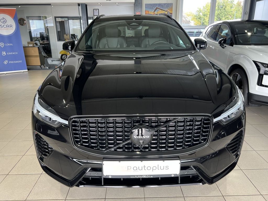 Volvo XC60 T6 Plus Black Edition Recharge AWD B&W HUD