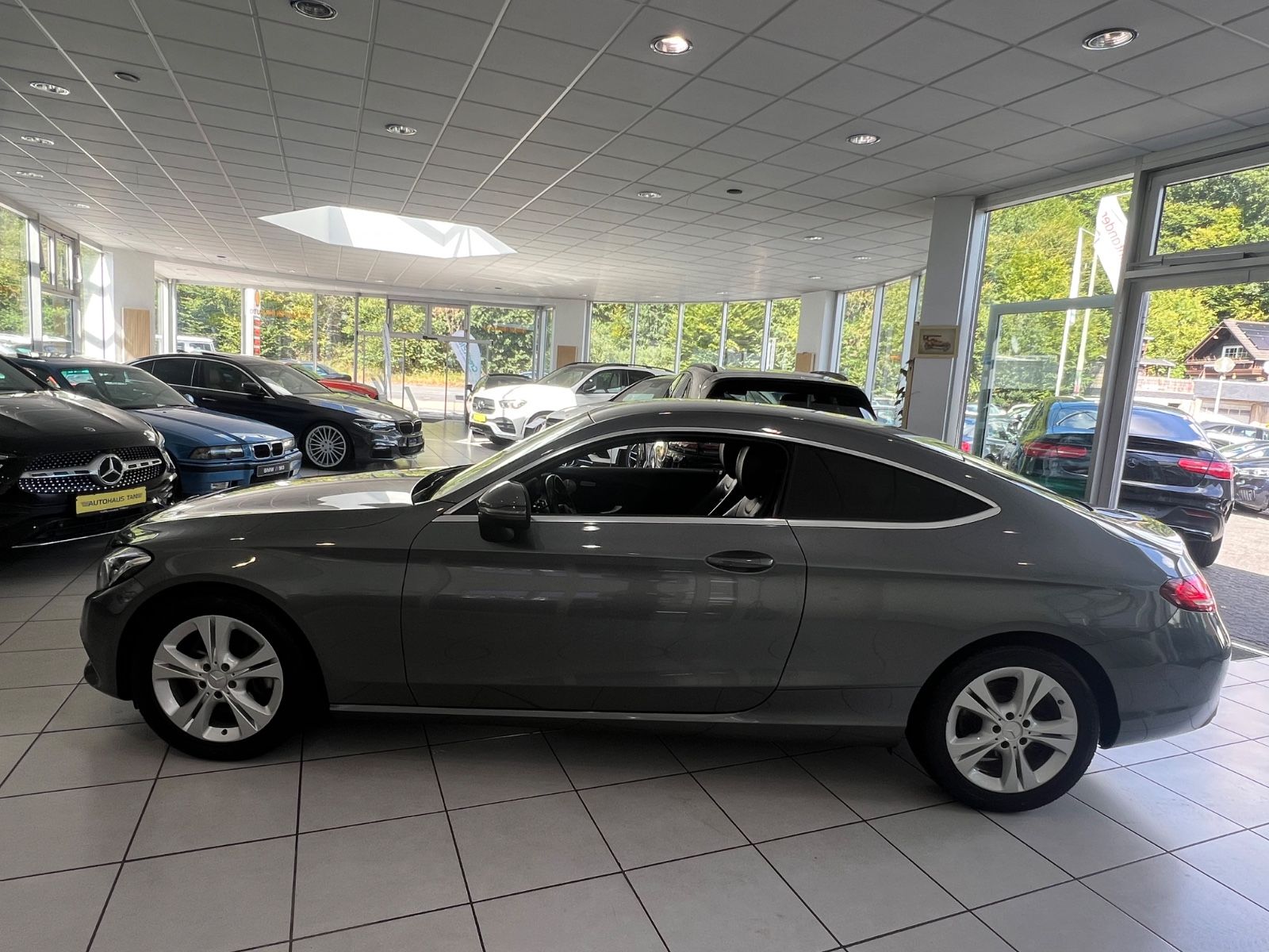 Fahrzeugabbildung Mercedes-Benz C 250 d Coupe *LED*LEDER* Burmester *