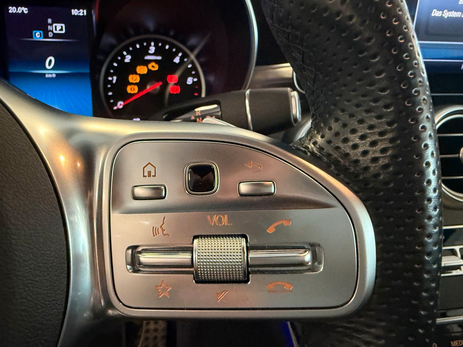 Mercedes-Benz C 300 d AMG NIGHT LED TWA NAVI 19 Zoll foto 13