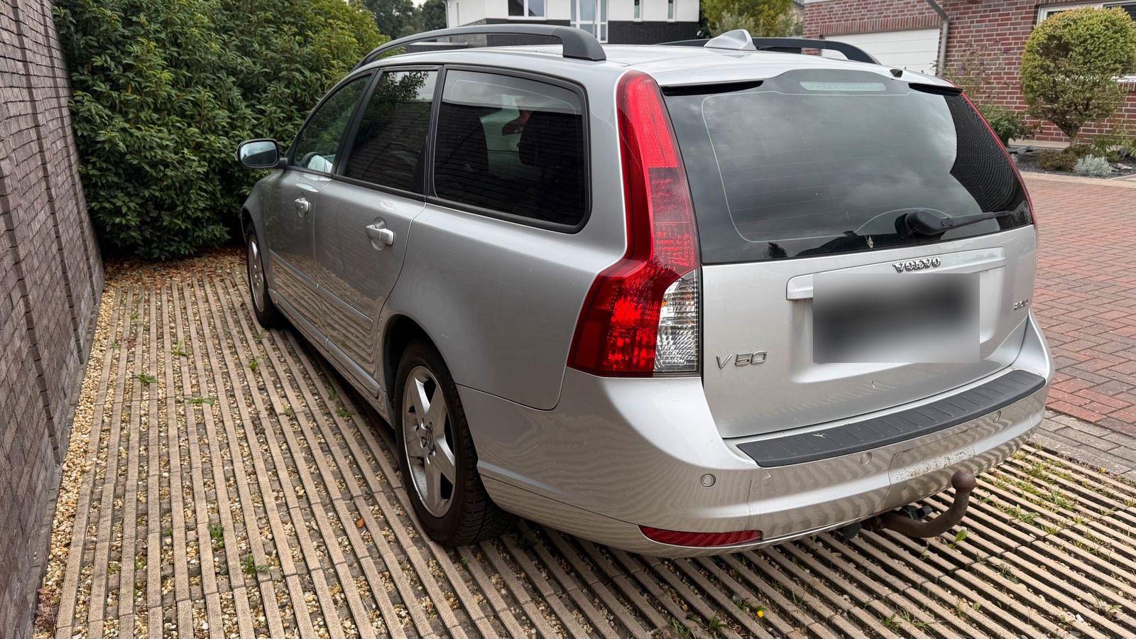Volvo V50 2007 — engine 136 HP (100kW)