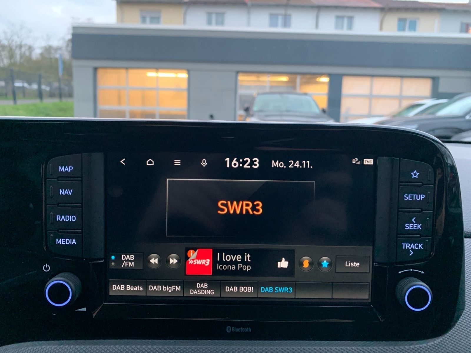 Fahrzeugabbildung Hyundai i10 1.0 Select Navi Kamera