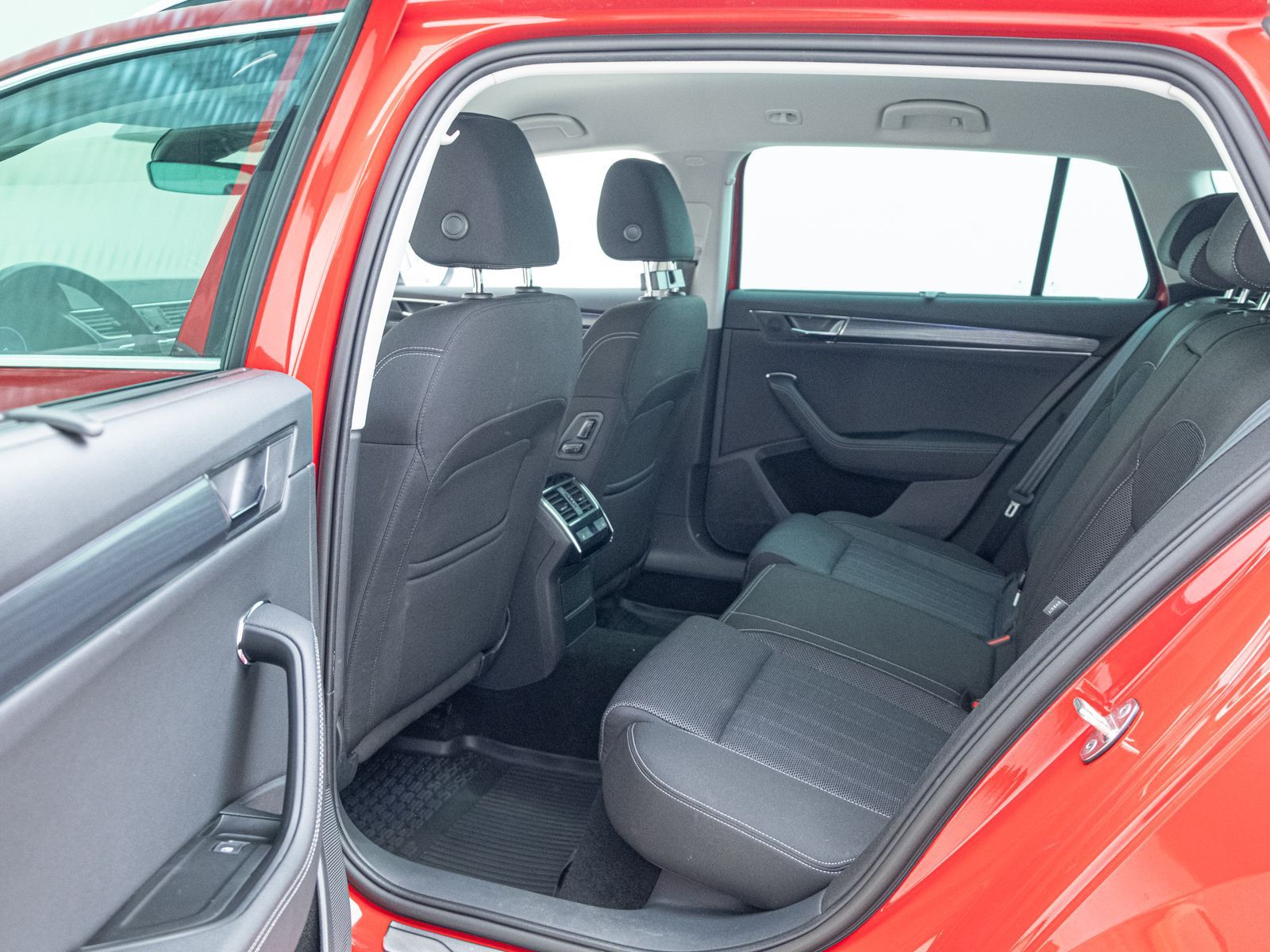 Skoda Superb - Bild 19
