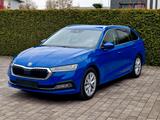 Skoda Octavia Combi 2.0 TDI DSG Style (HuD, PDC) - Skoda Octavia: Allradantrieb