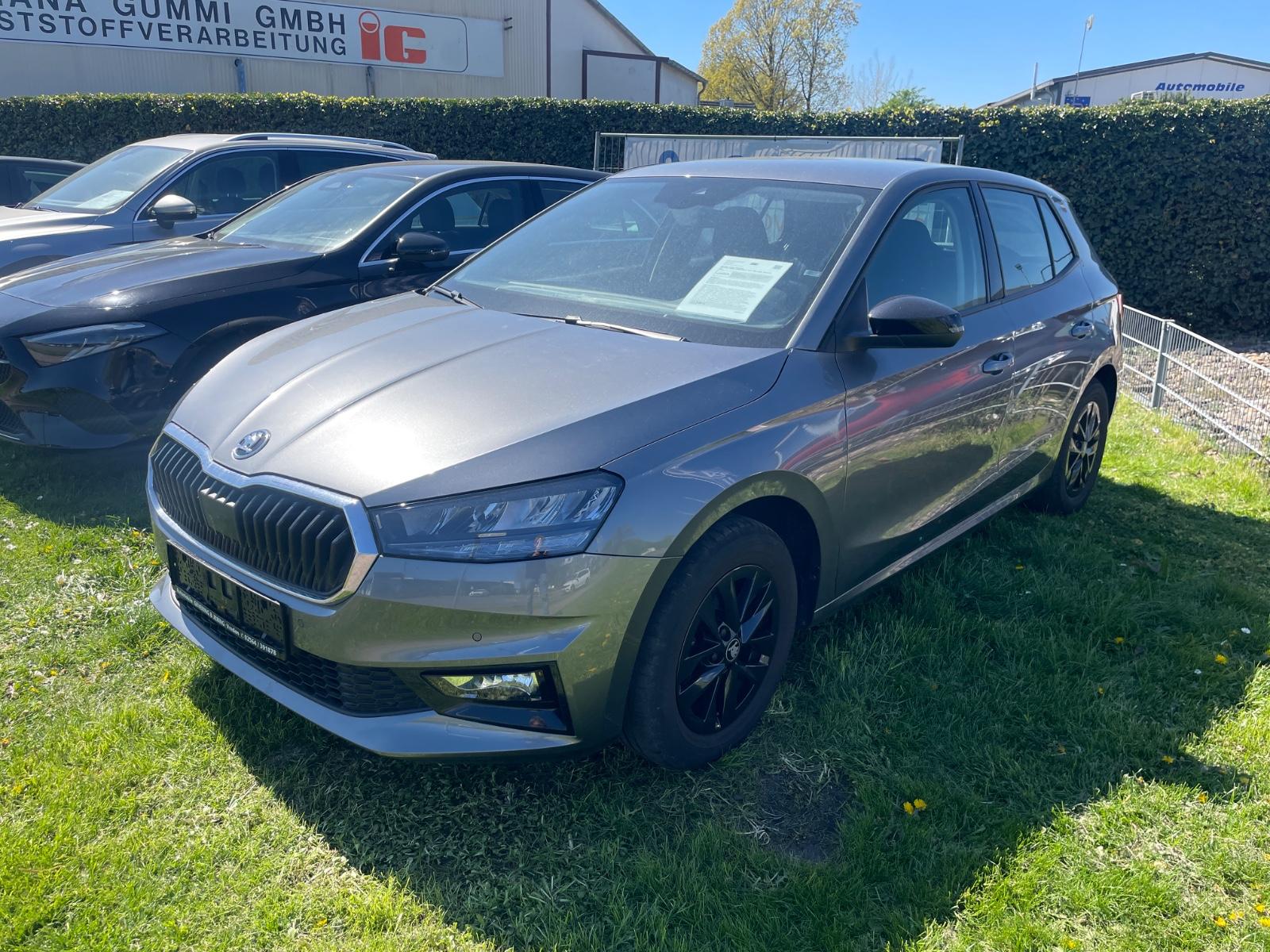 Skoda Fabia Selection 1,0 TSI LED ,Smart link ,