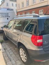 Skoda Yeti 1.2 TSI DSG Ambition Ambition - Skoda Yeti Gebrauchtwagen in Hamburg