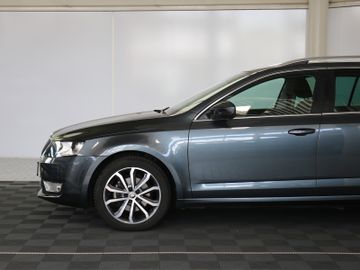 Skoda Octavia COMBI EDITION XENON PDC ANHÄNGERKUPPLUNG
