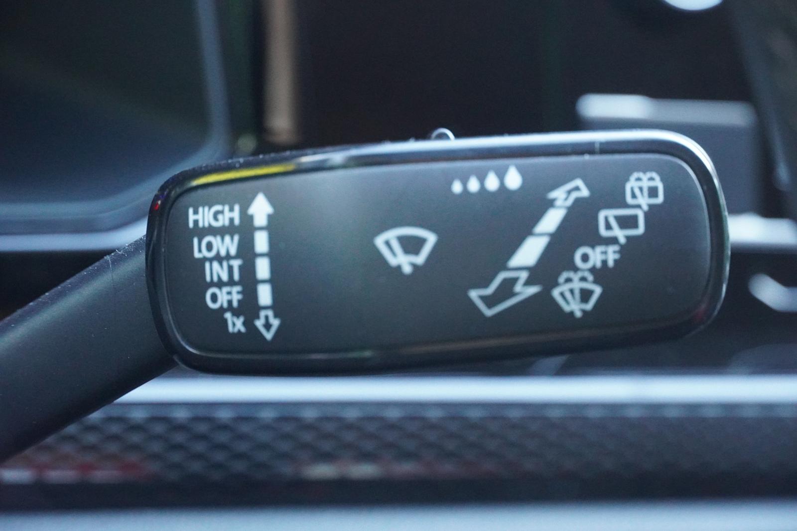 Volkswagen Taigo 1.0 TSI Life Digitales Cockpit DAB LED PDC