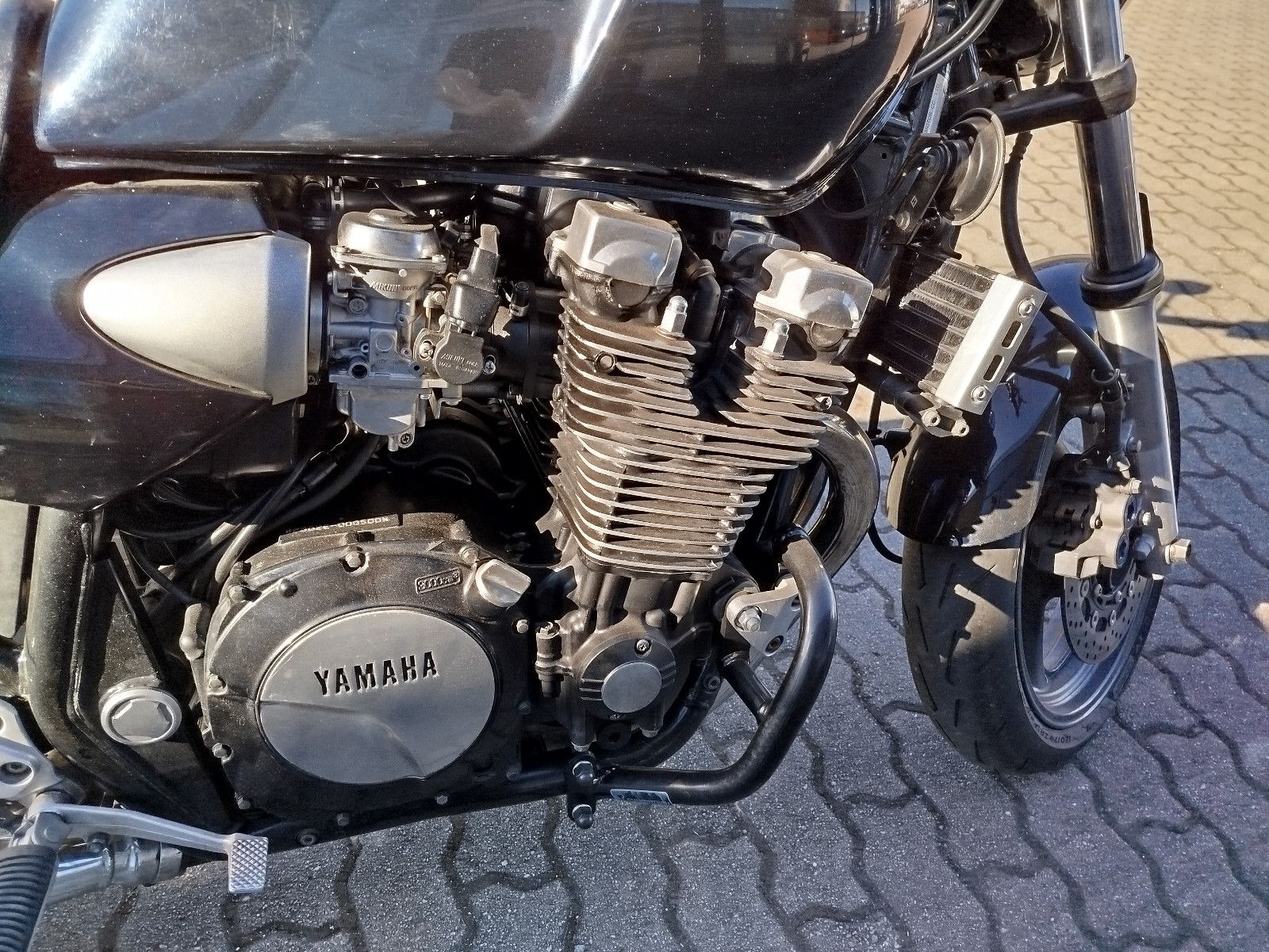 Fahrzeugabbildung Yamaha XRJ1300