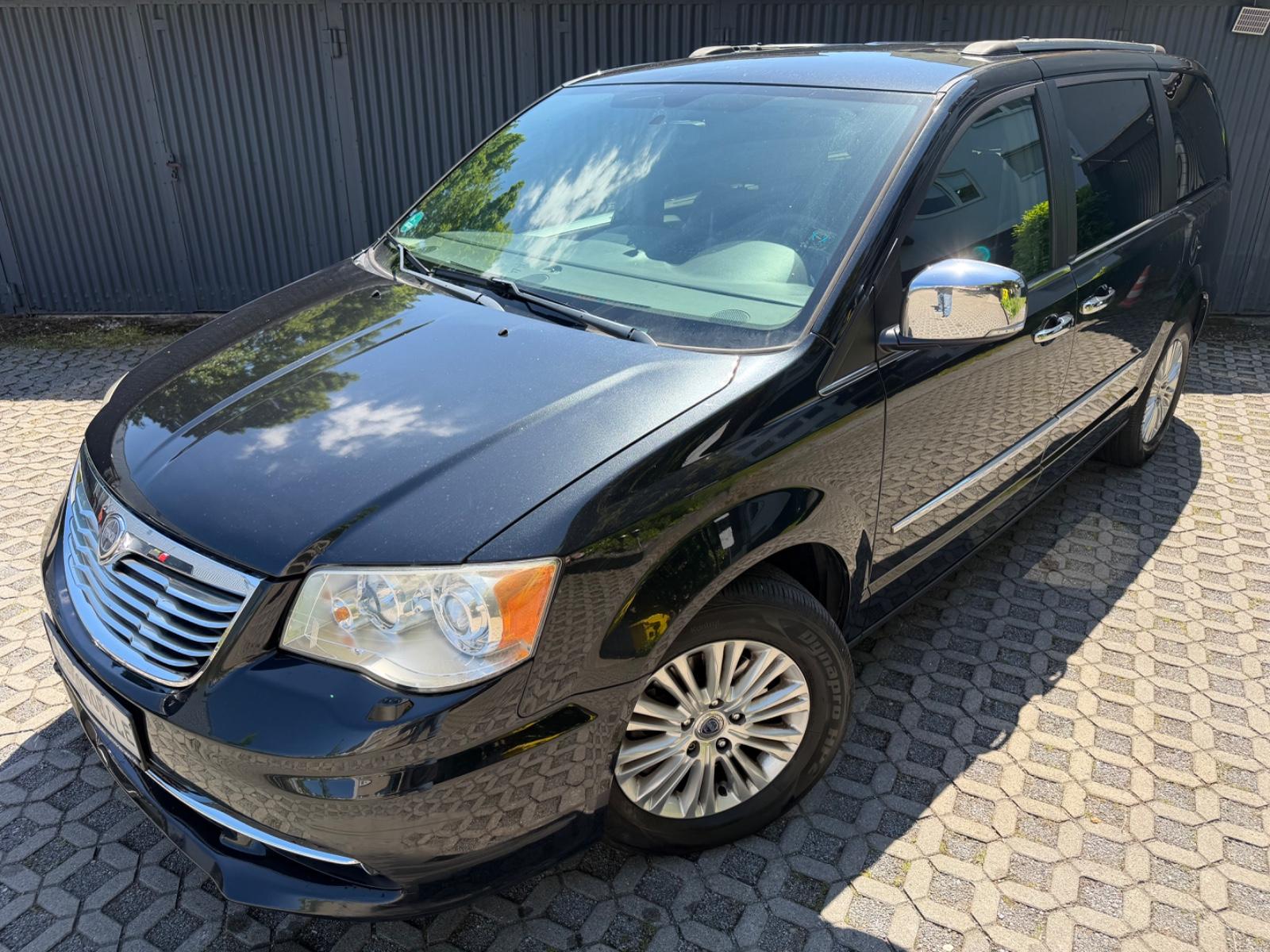 Lancia Voyager Platinumt*NAVI*ALCANTARA*KAMERA