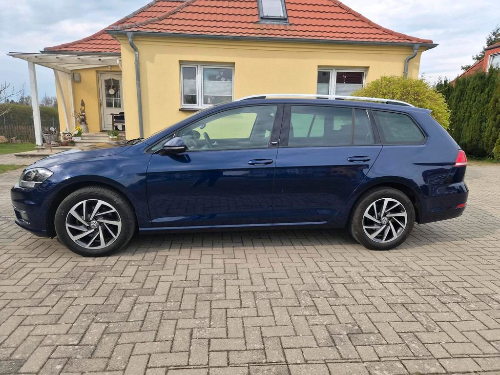 Image of Volkswagen Golf
