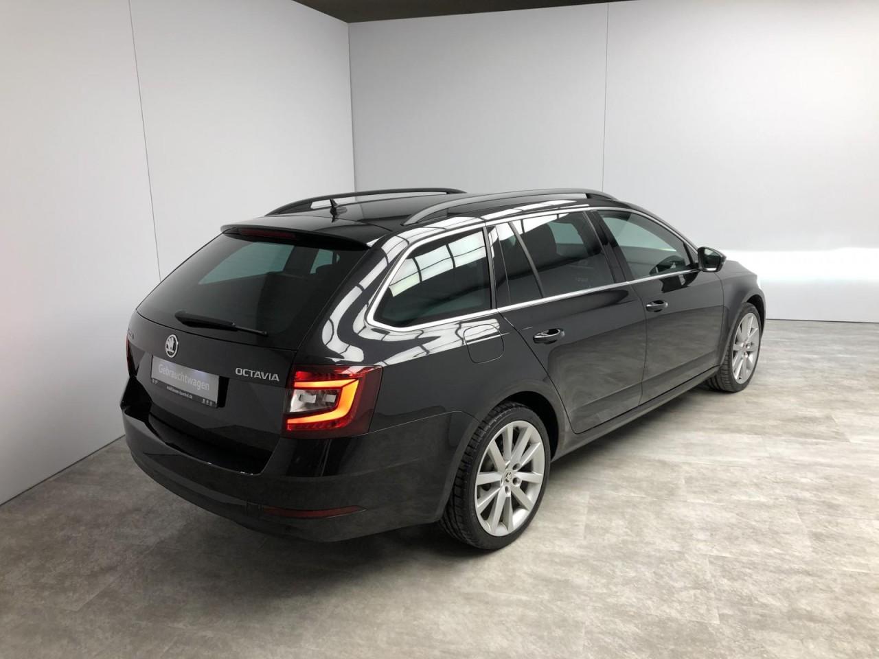 Skoda Octavia 2.0 TDI DSG Style Klima Navi
