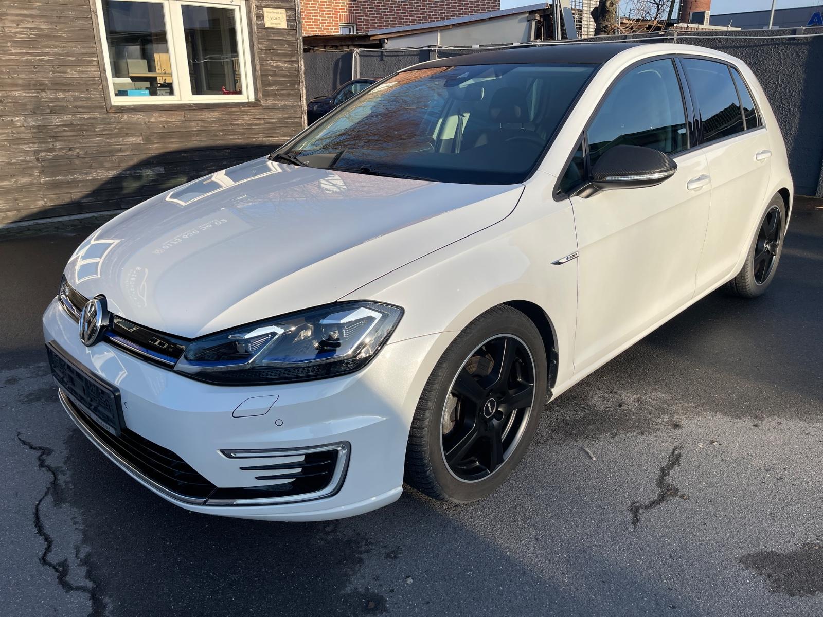 Volkswagen Golf VII  e-Golf 84TKM*LA*ACC*SA*RFK*SZH*LED