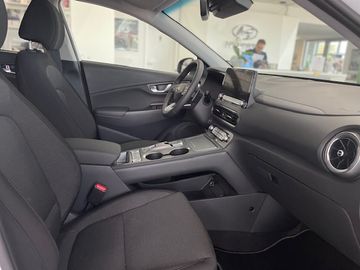 Fahrzeugabbildung Hyundai KONA EV ADVANTAGE 11 KW Onboard LED NAVI SOFORT!