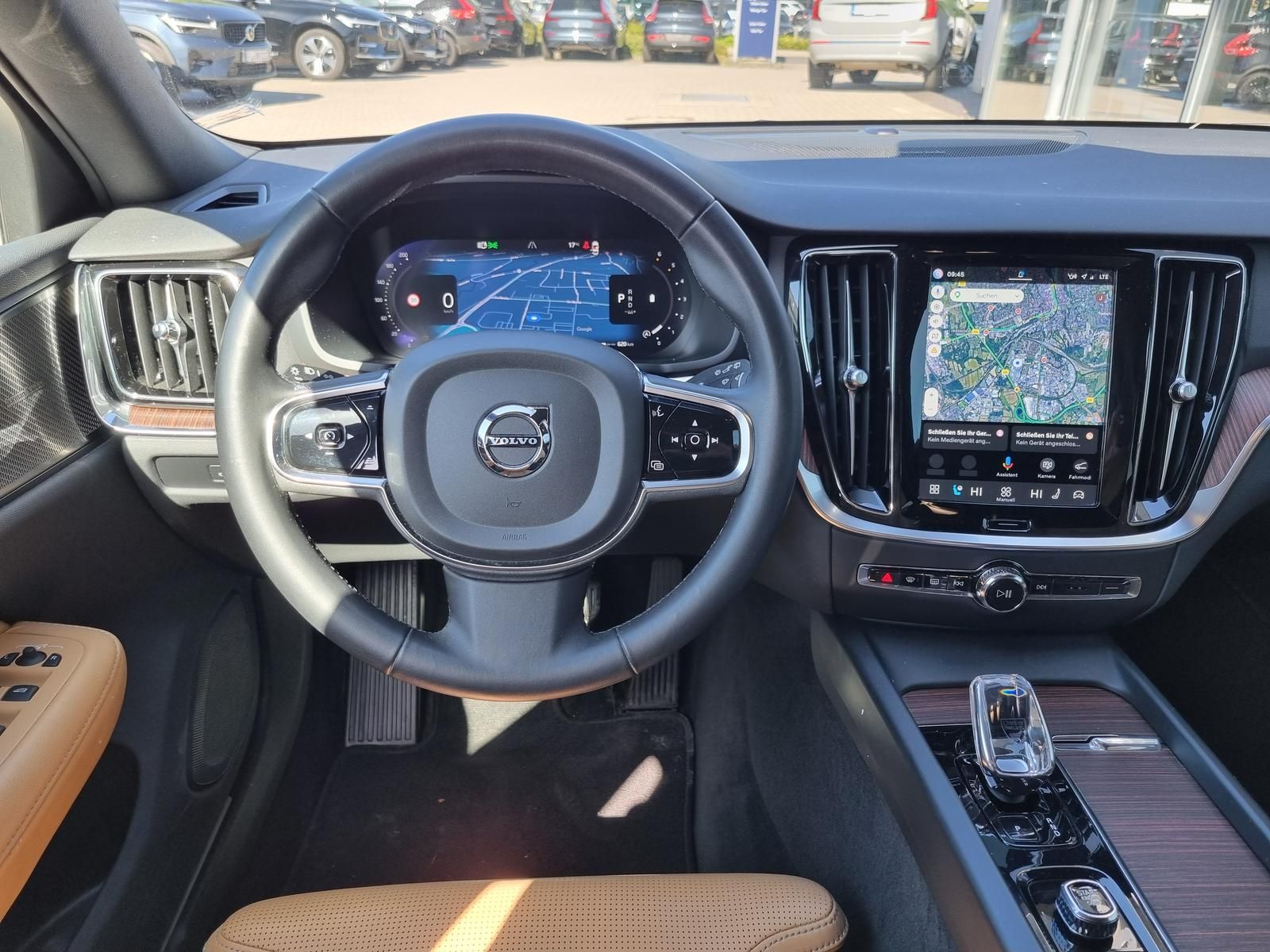 Fahrzeugabbildung Volvo V60 CC B4 D AWD 'AHK, Standheizung'