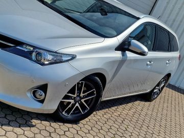 Toyota Auris - 4