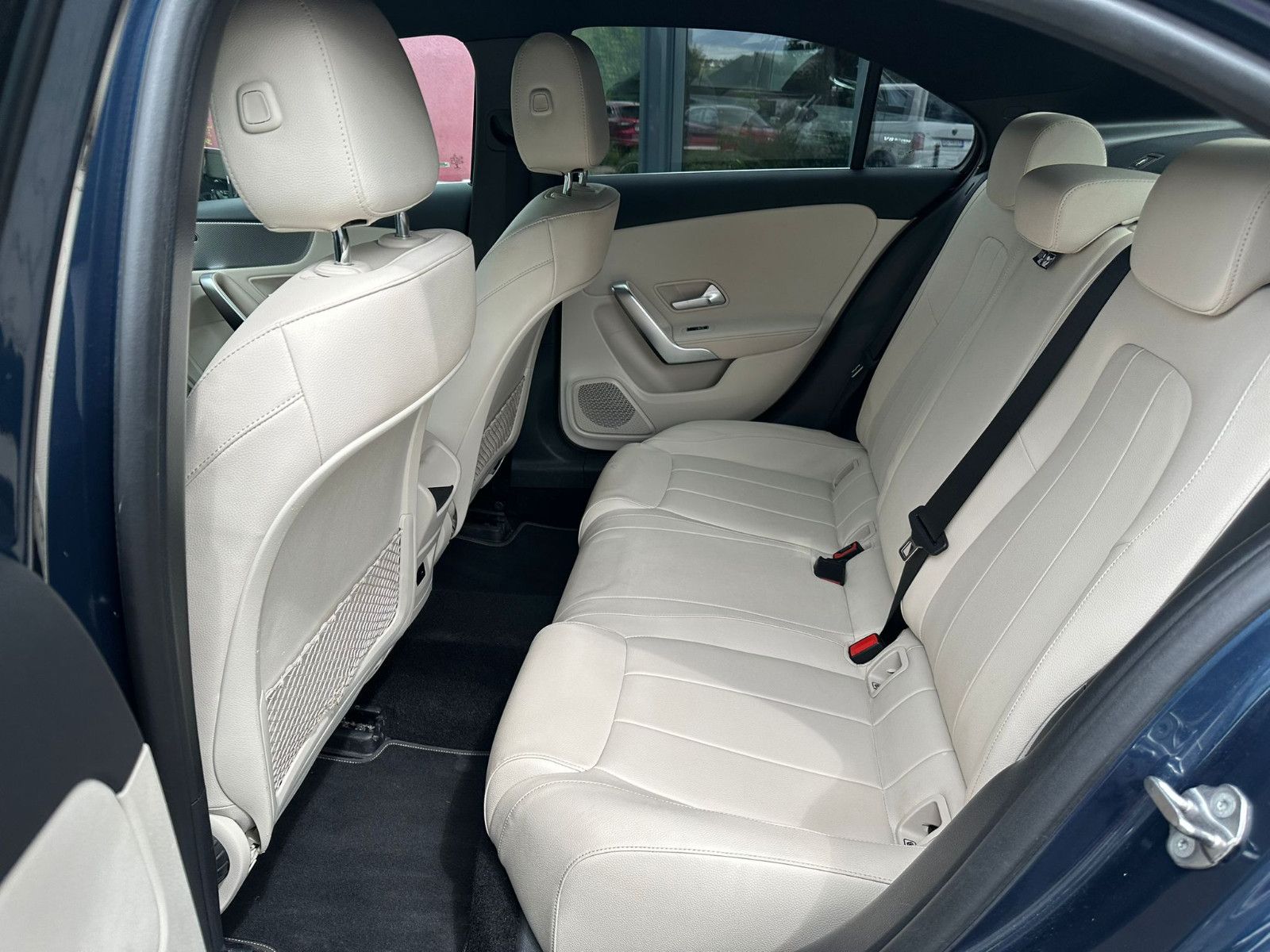 Fahrzeugabbildung Mercedes-Benz A 180 d Limousine *Progressive*NAVI*AHK*LEDER*