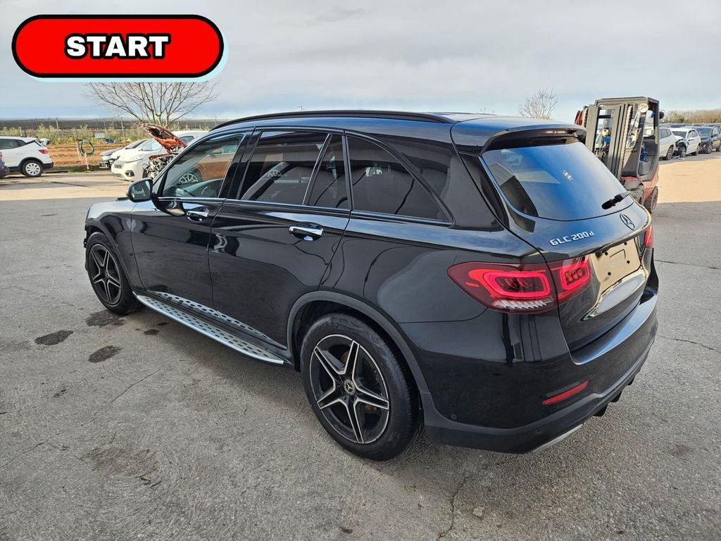 Image of Mercedes-Benz GLC 200