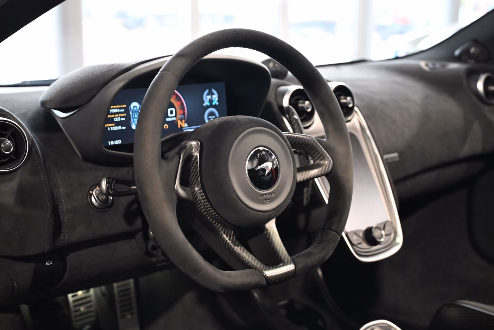 McLaren 600LT Spider/MSO Clubsport/Senna Seats/Lift