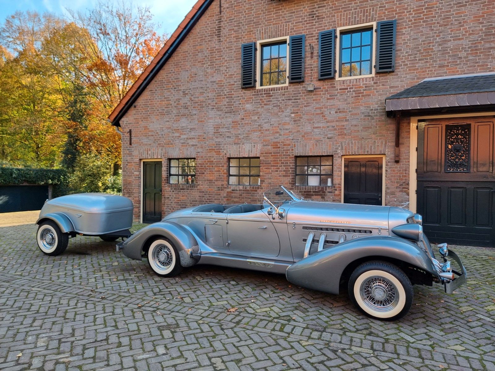 Fahrzeugabbildung Chevrolet Auburn Speedster/Unikat mit einmaligem Anhänger