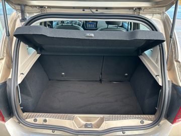 Dacia Sandero Stepway Celebration TCe 90