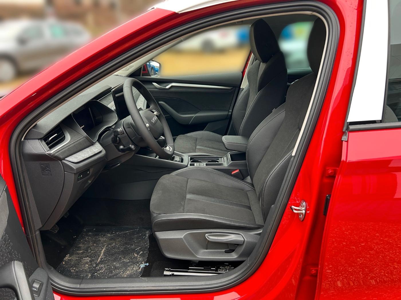 Skoda Octavia Combi 1.5 TSI Selection ACC SpurH, миниатюра 7