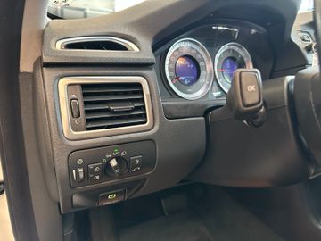 Volvo S80 Lim. D3 Summum *BiXenon*Standh*1.Hand*