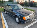 Mercedes-Benz 250 turbo diesel - Mercedes-Benz 250 mit Diesel-Antrieb: Turbo