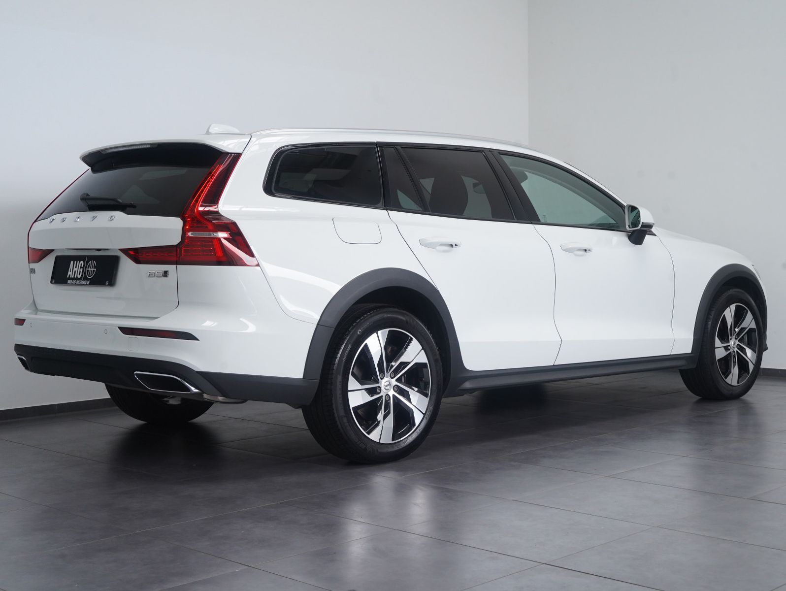 Volvo V60 Cross Country Pro B5 B AWD foto 4