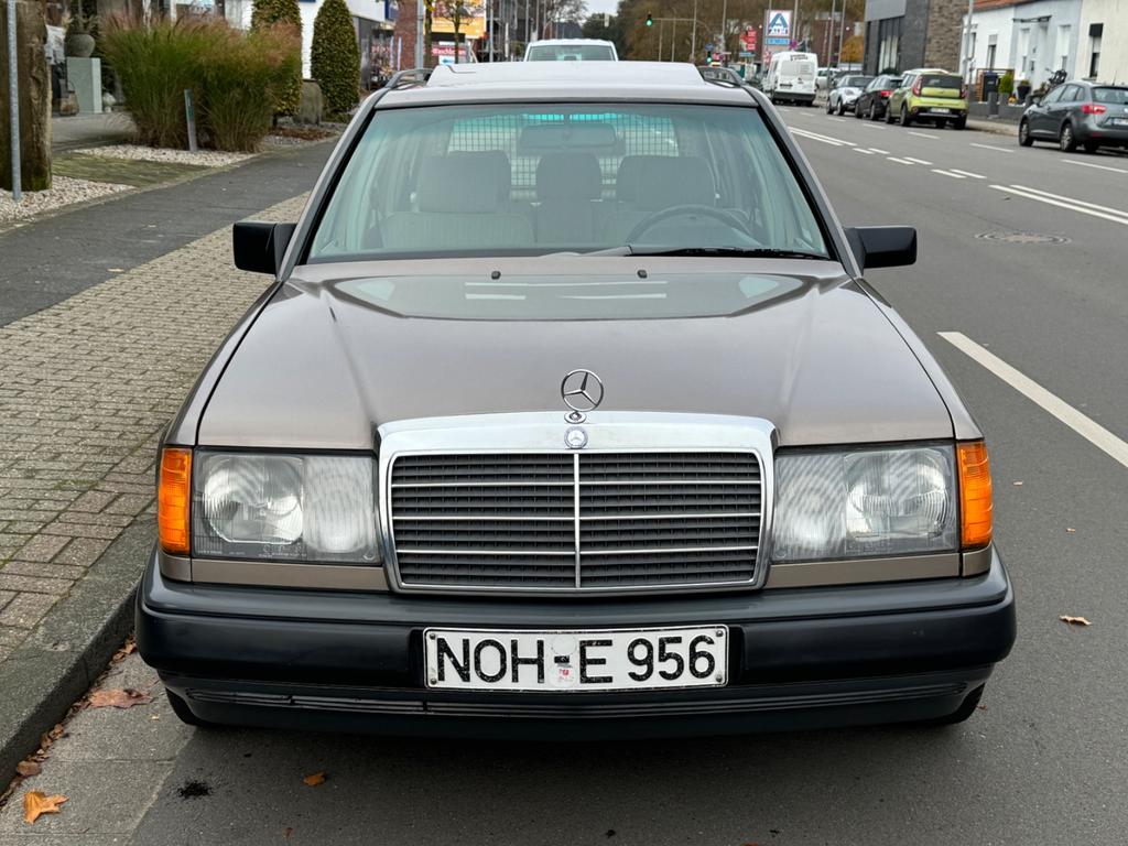 Mercedes-Benz 200