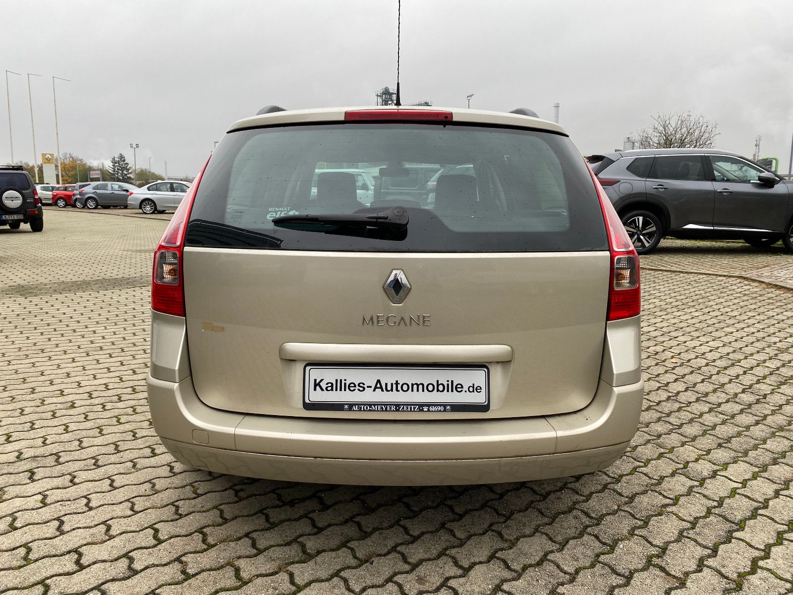 Fahrzeugabbildung Renault Megane Avantage 1.6 KLIMA+1.HAND+KLIMA+INSP.-NEU