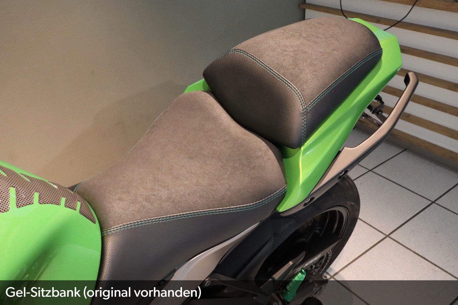 Fahrzeugabbildung Kawasaki Z 1000 SX ABS Top gepflegt!