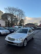 Mercedes-Benz C240 W203 Top gepflegt rostf... - Mercedes-Benz C-Klasse W203 mit Benzin-Antrieb