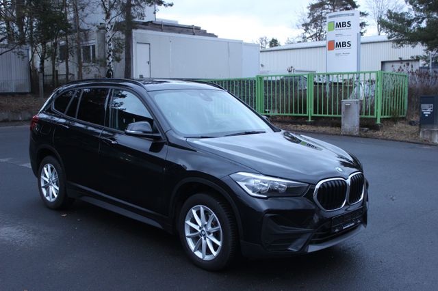 BMW X1sDrive16dA/Leder/Navi/PDC+Kamera/Automat/1Hand