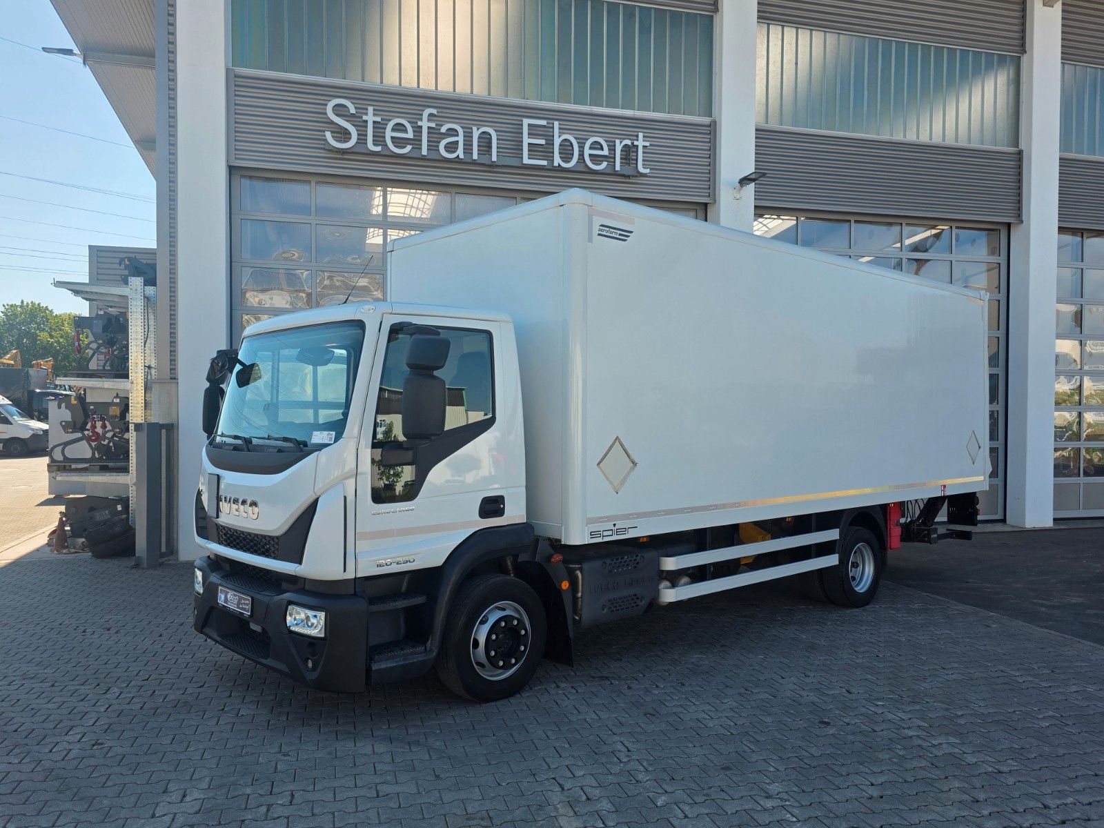 Fahrzeugabbildung Iveco Eurocargo ML120E25 LBW Palfinger 1.500kg Klima